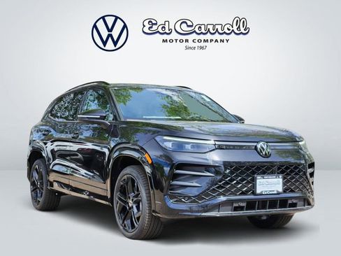 New 2026 Volkswagen Tiguan SE R-Line image 3