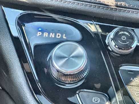New 2026 Chrysler Pacifica Pinnacle FWD image 22