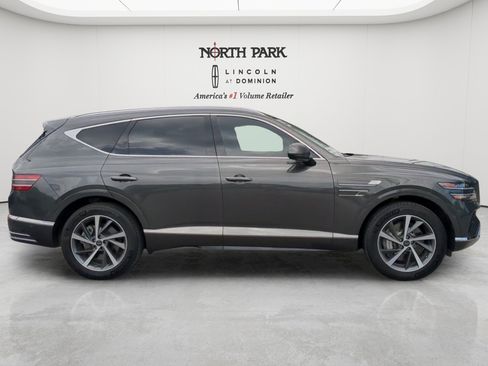 Used 2025 Genesis GV80 2.5T Advanced AWD/4WD image 6