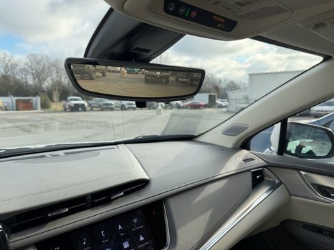 Certified 2023 Cadillac XT5 Premium Luxury w/ Technology Package image 12