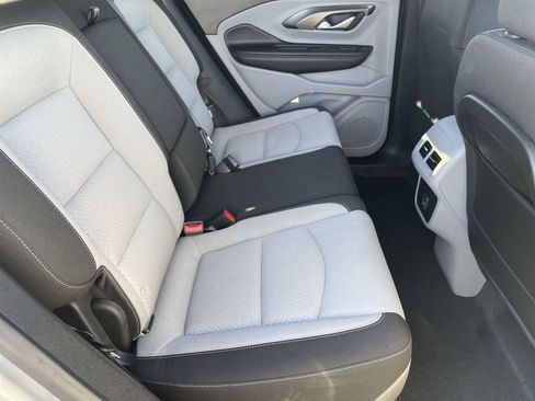 Used 2023 GMC Terrain SLE image 26