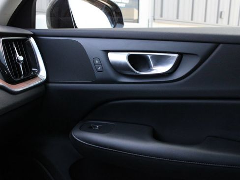 Used 2024 Volvo S60 B5 Plus FWD image 20