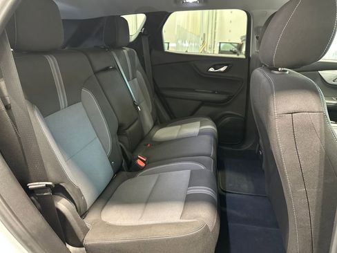 Used 2025 Chevrolet Blazer LT image 33