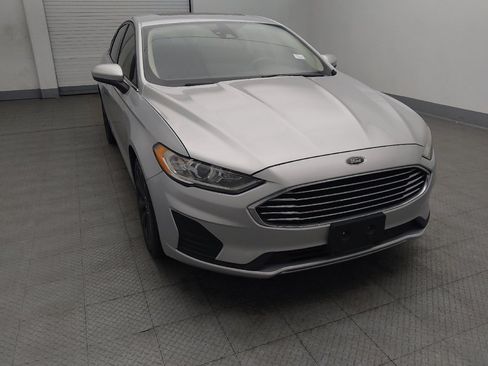 Used 2019 Ford Fusion SE image 14