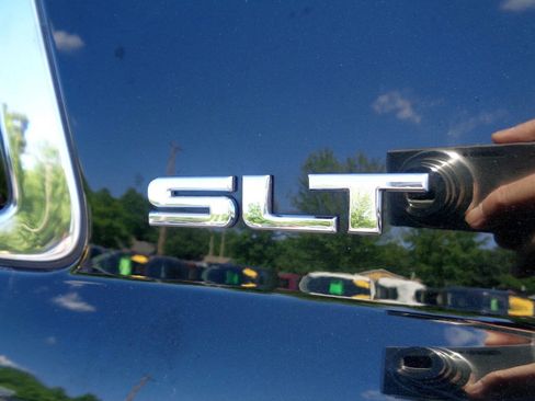 Used 2016 GMC Yukon SLT image 6