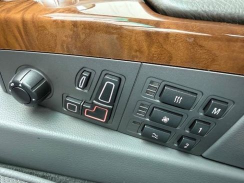Used 2005 BMW 745i image 32