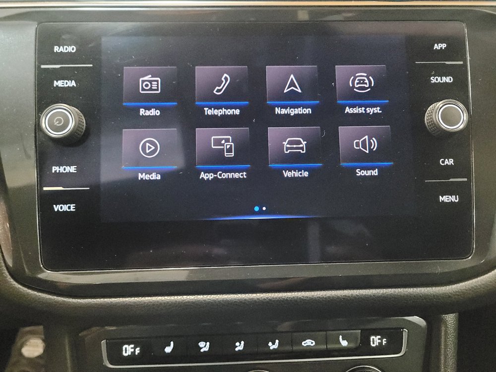 Used 2021 Volkswagen Tiguan SE w/ Panoramic Sunroof Package FWD image 25