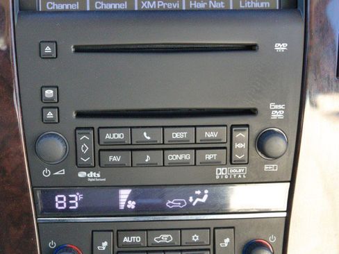 Used 2009 Cadillac Escalade ESV AWD w/ Livery Package image 23