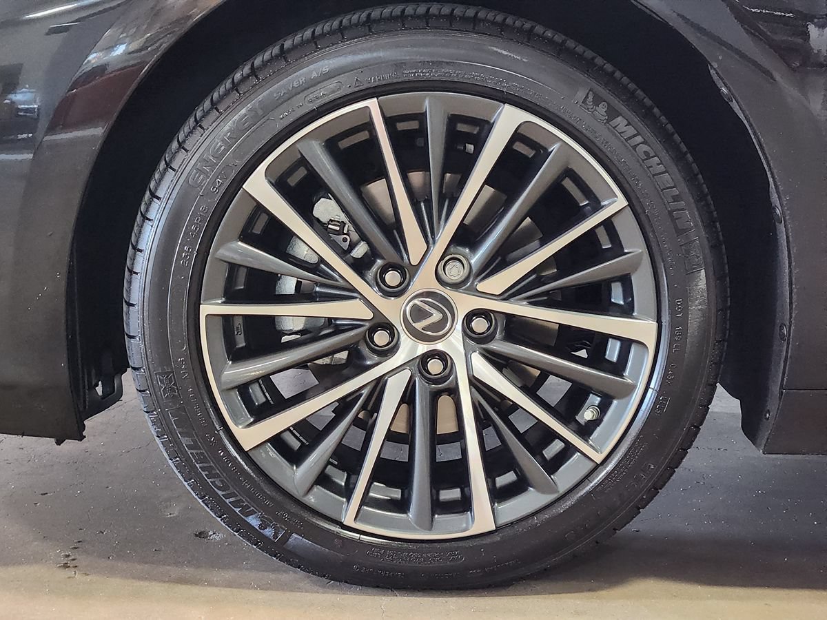 Used 2024 Lexus ES 350 w/ Premium Package FWD image 21