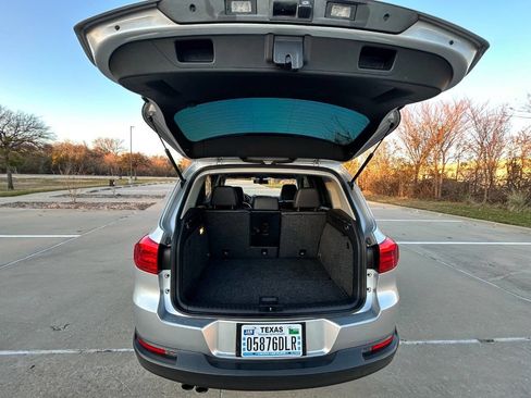 Used 2017 Volkswagen Tiguan Wolfsburg Edition image 10