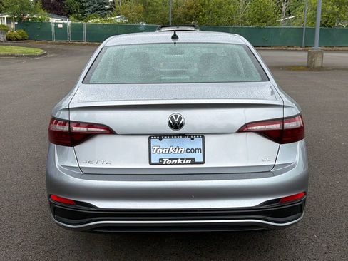 Used 2024 Volkswagen Jetta SE FWD image 7