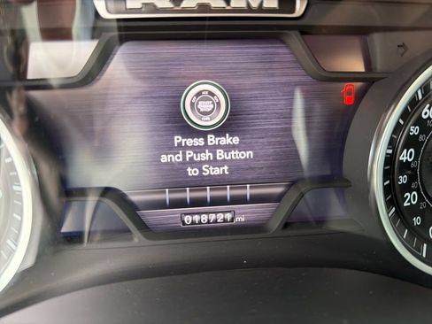 Used 2023 RAM 1500 Laramie image 14