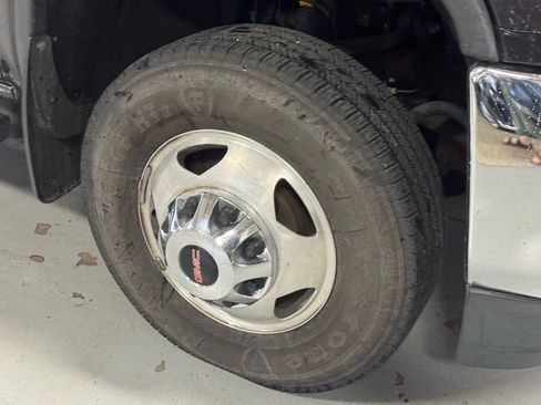 Used 2015 GMC Sierra 3500 SLT image 4