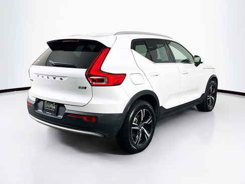 Used 2025 Volvo XC40 B5 Core AWD/4WD image 9