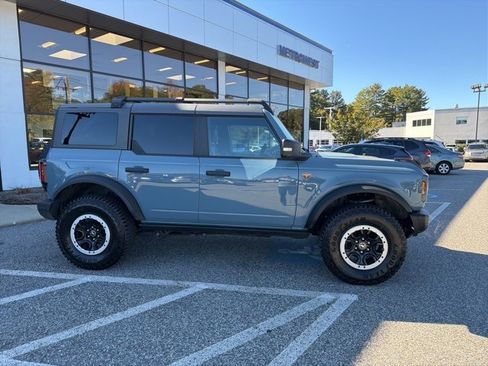 Used 2023 Ford Bronco Badlands w/ Sasquatch Package image 10