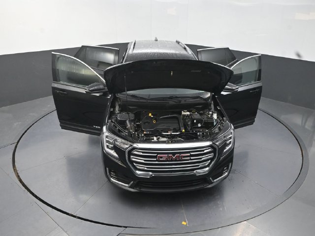 Used 2024 GMC Terrain SLT AWD/4WD image 40