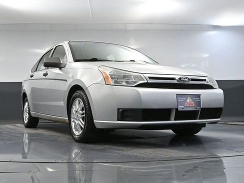 Used 2011 Ford Focus SE w/ 201A Rapid Spec Order Code image 47