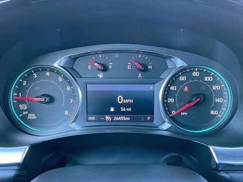 Used 2023 Chevrolet Traverse LT image 20