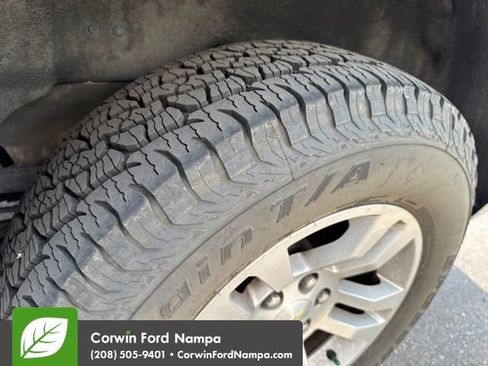 Used 2017 Chevrolet Suburban LS RWD image 14