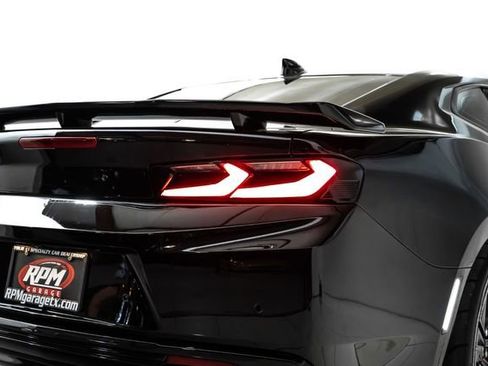 Used 2017 Chevrolet Camaro ZL1 RWD image 13