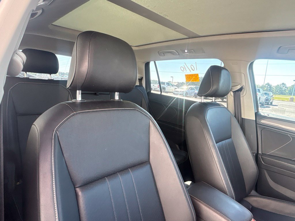 Used 2022 Volkswagen Tiguan SE FWD image 18