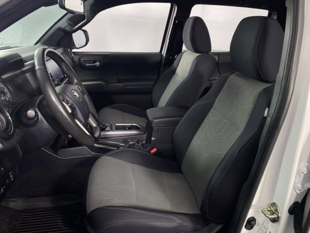 Used 2020 Toyota Tacoma TRD Sport AWD/4WD image 15