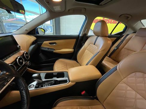 Used 2021 Nissan Sentra SV w/ SV Premium Package image 11