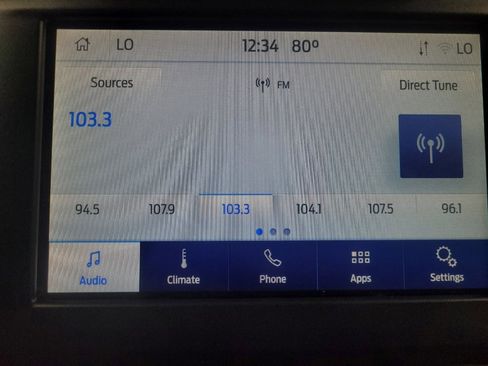 Used 2020 Ford Fusion SE FWD image 25
