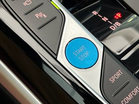 Certified 2023 BMW i4 eDrive35 w/ Premium Package RWD image 32