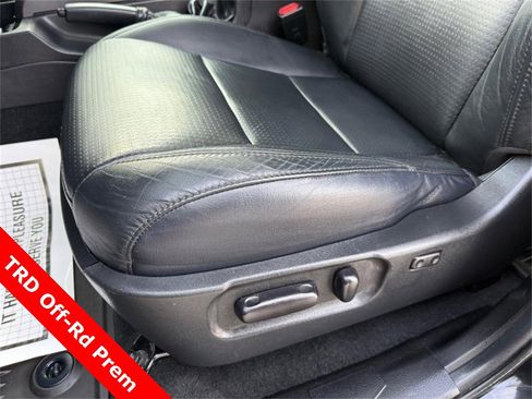 Used 2021 Toyota Tacoma TRD Off-Road image 17