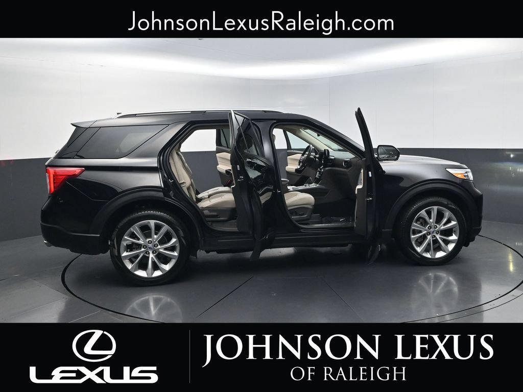 Used 2023 Ford Explorer Platinum w/ Technology Package AWD/4WD image 33