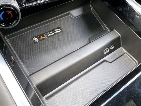 Used 2025 Chevrolet Tahoe LT image 25