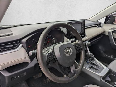 Used 2021 Toyota RAV4 XLE FWD image 12