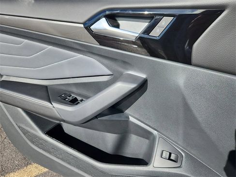 New 2026 Volkswagen Jetta SEL image 6