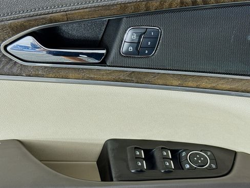 Used 2017 Lincoln MKX Select w/ Select Plus Package FWD image 22