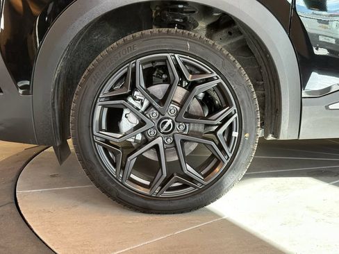 Used 2026 Nissan Kicks SR AWD/4WD image 25