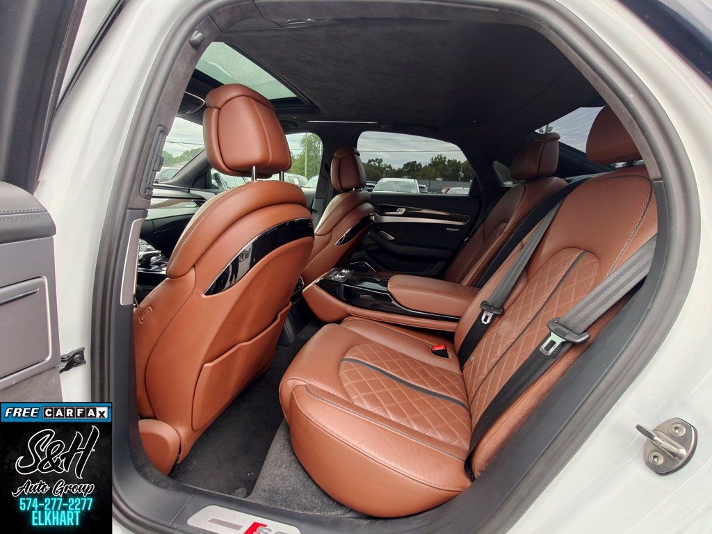 Used 2015 Audi S8 AWD/4WD image 19