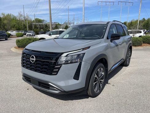 New 2026 Nissan Pathfinder Platinum AWD/4WD image 7