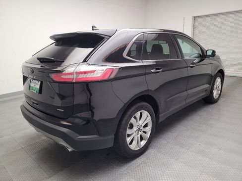 Used 2022 Ford Edge Titanium w/ Equipment Group 301A AWD/4WD image 9