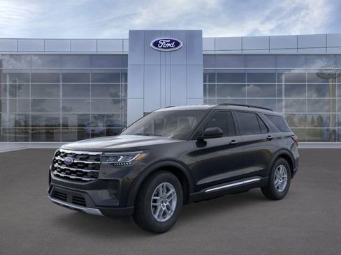New 2025 Ford Explorer Active RWD image 1
