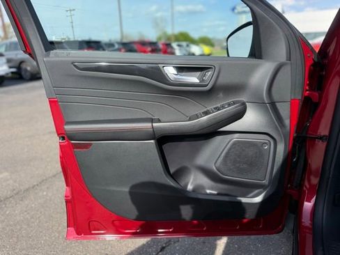 Used 2026 Ford Escape ST-Line Select w/ Equipment Group 401A AWD/4WD image 11