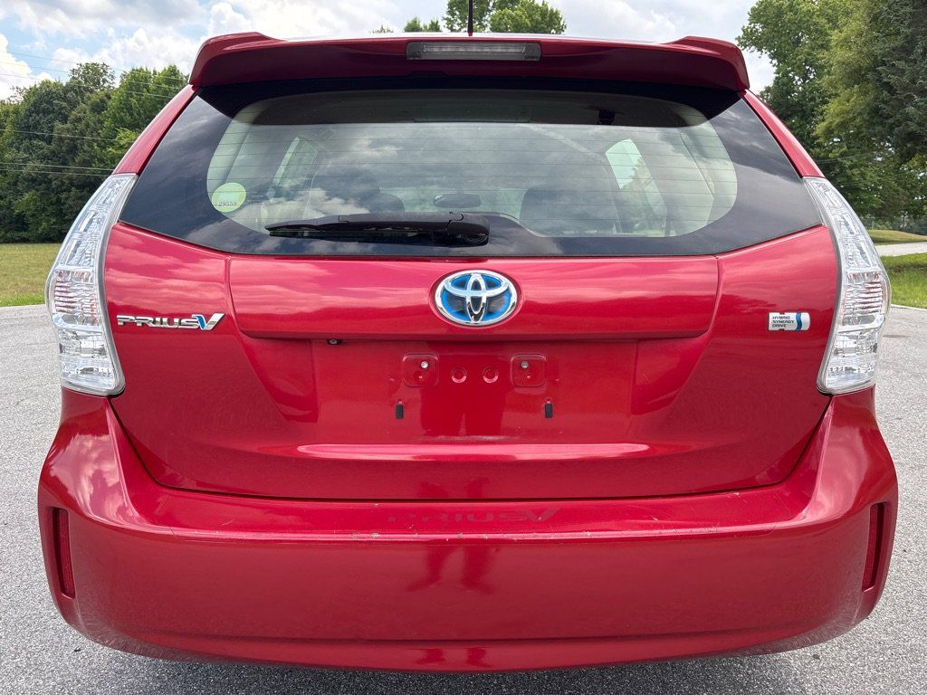 Used 2014 Toyota Prius V Five FWD image 4