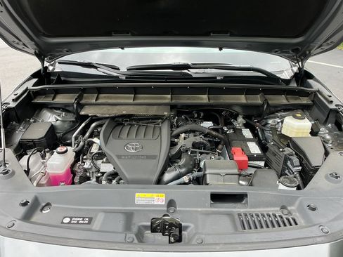 Used 2026 Toyota Highlander XLE AWD/4WD image 24