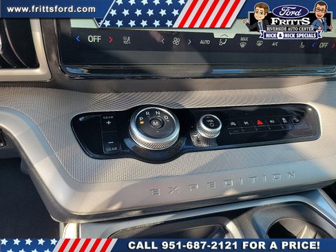 Certified 2025 Ford Expedition Active AWD/4WD image 9