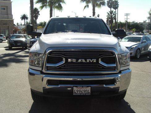 Used 2017 RAM 2500 SLT image 2