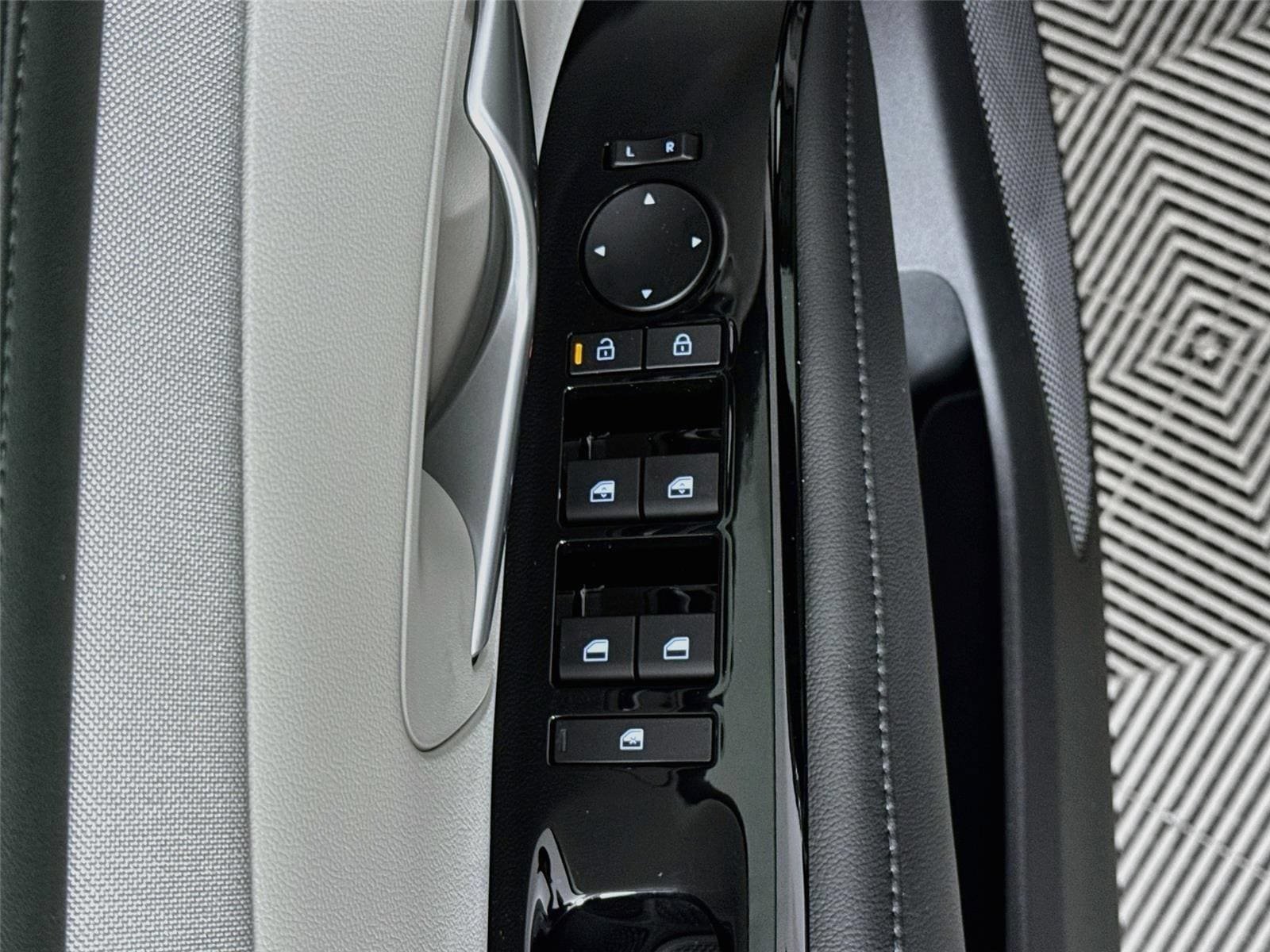 New 2026 Hyundai Tucson Limited FWD image 20