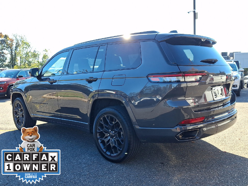 Used 2024 Jeep Grand Cherokee L Summit w/ Advanced Protech Group IV AWD/4WD image 4