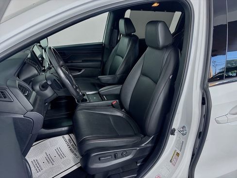 Used 2025 Honda Odyssey Sport-L image 11