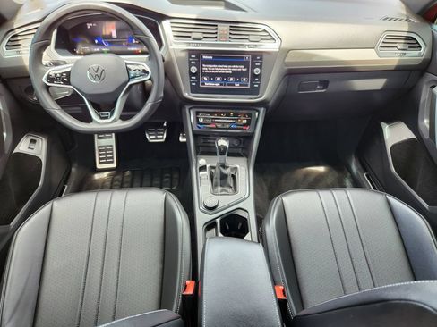 Certified 2024 Volkswagen Tiguan SE R-Line w/ MDO Package, Two-Row AWD/4WD image 13
