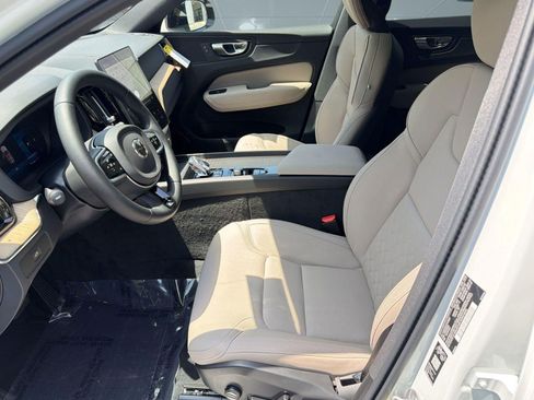New 2026 Volvo XC60 B5 Plus w/ Climate Package AWD/4WD image 5